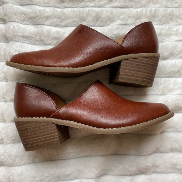 Brown Faux Leather Low Heel Mules | Western Style Slip-On Booties | Sz 7 - Picture 7 of 8